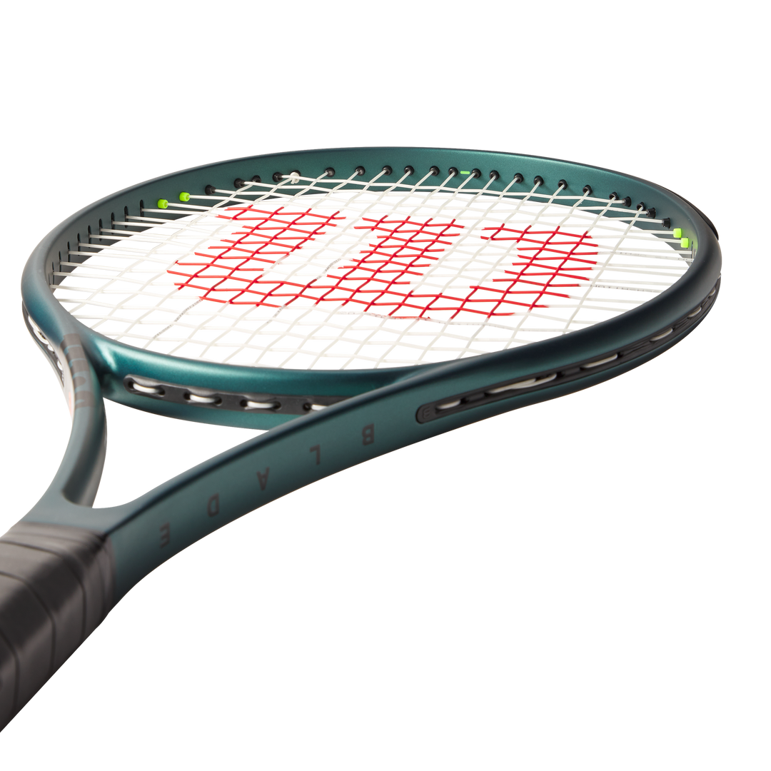 BLADE 104 V9 - Court Kings