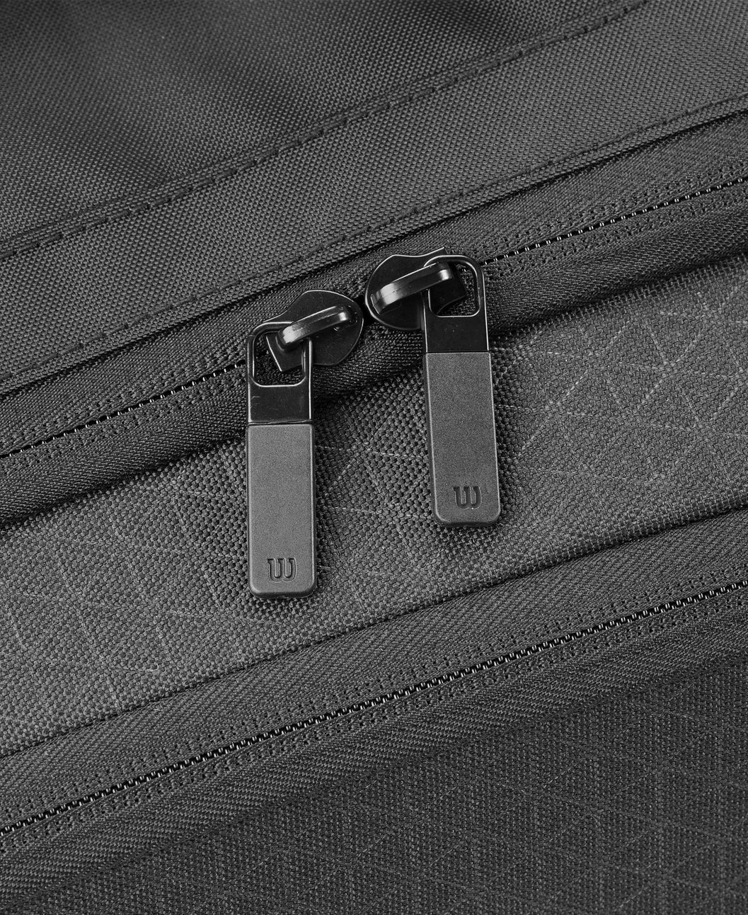 Clash V3 6PK Racquet Bag Black